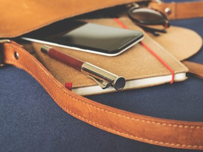 手机App播放iptv直播频道，移动端界面简洁流畅